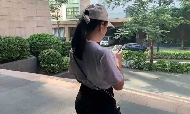 健身房健身私教一般多少钱_健身房私教价目表_一万块健身房私教