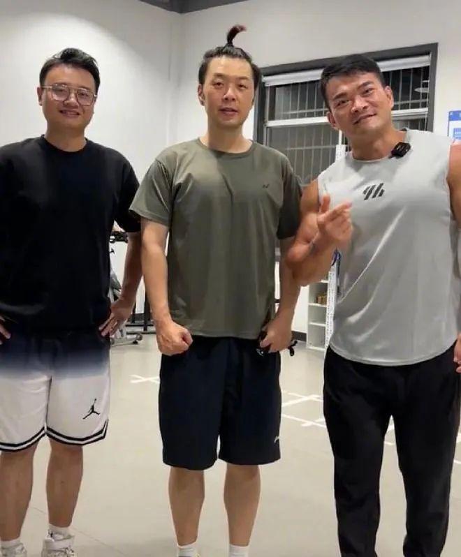 脱发健身明星会秃头吗_明星健身怎么不会脱发_脱发健身明星会恢复吗